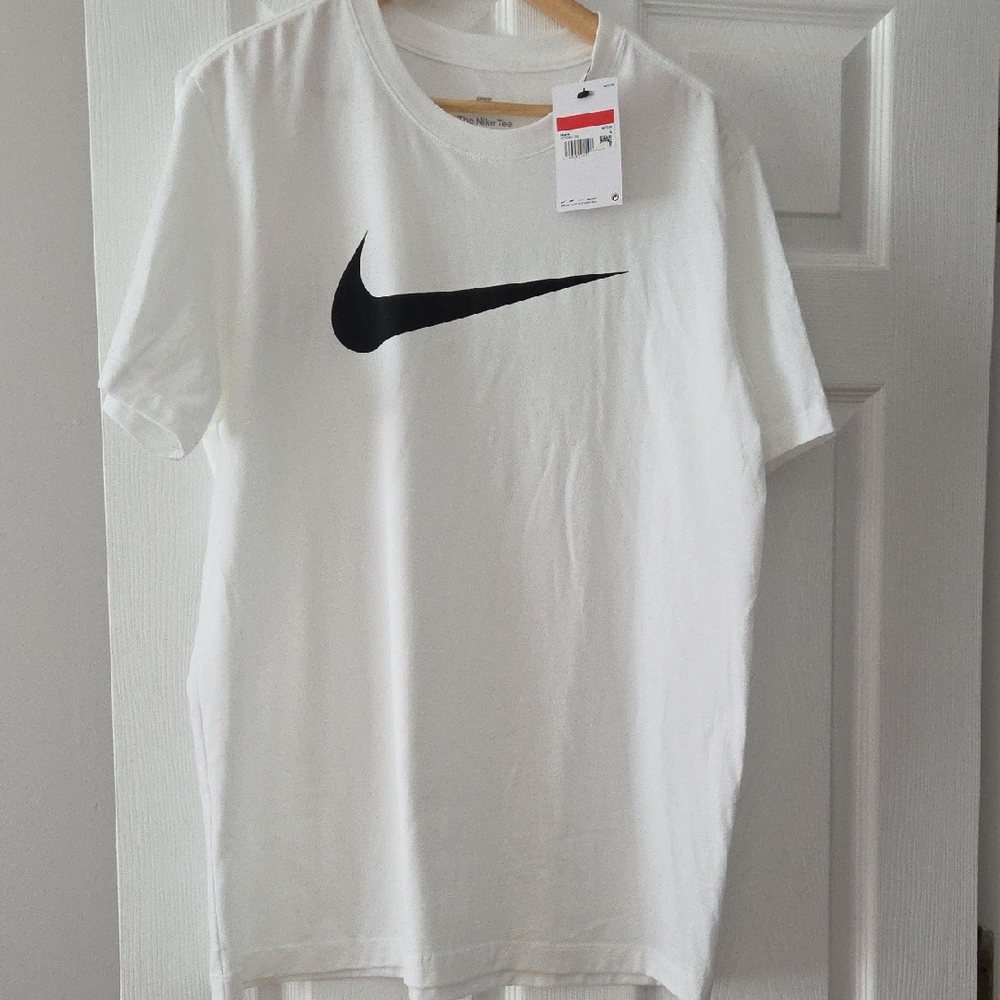 Nike White Short Sleeve Tee with Black Swoosh